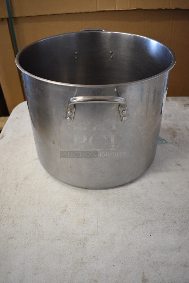 Metal Stock Pot w/ Lid. 15.5x13x10 - Image 4 of 4
