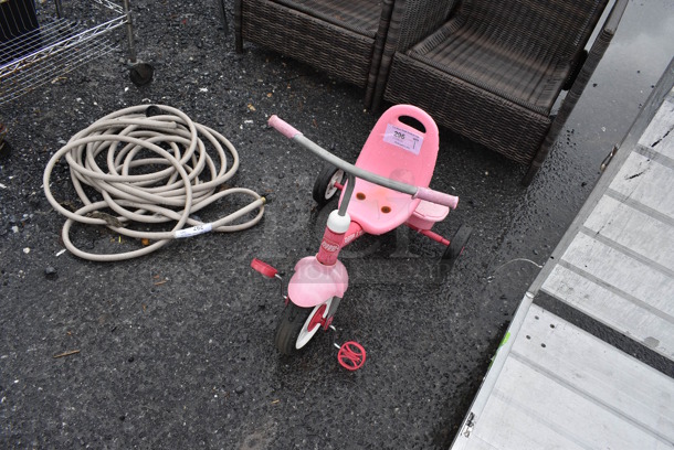 Radio Flyer Pink Childrens Tricycle. 20x30x24 - Image 2 of 4