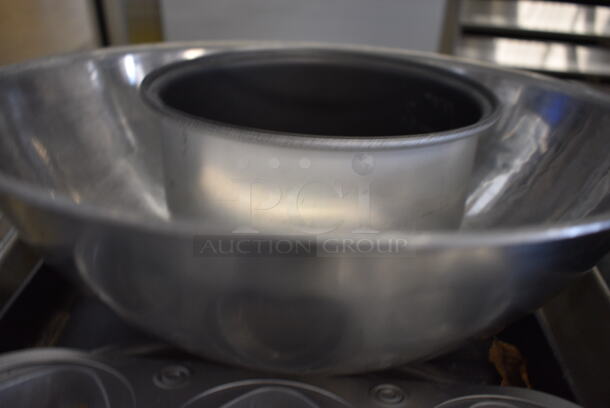 ALL ONE MONEY! Lot of Various Metal Pans and Bowls! - Image 9 of 9