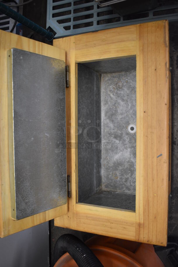 Wooden Box w/ Corona Logo. 24.5x14.5x18 - Image 3 of 6