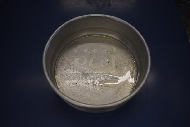 30 Metal Round Baking Pans. 8x8x3. 30 Times Your Bid! - Image 5 of 7