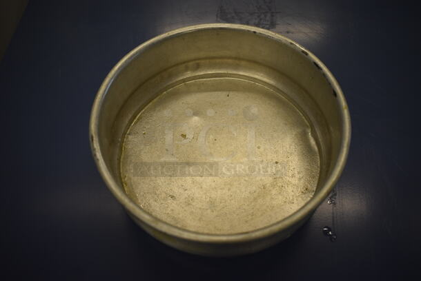 30 Metal Round Baking Pans. 8x8x3. 30 Times Your Bid! - Image 6 of 6