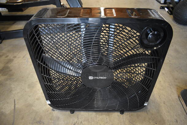 Utilitech Model FB50-16HB Black Poly Box Fan. 21x4.5x21. Tested and Working!