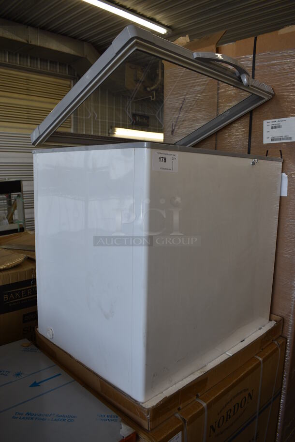 BRAND NEW! XS246YBL Metal Commercial Chest Freezer Merchandiser w/ Poly Coated Baskets. 110 Volts, 1 Phase. 33x25x33. Tested and Working! - Image 5 of 7