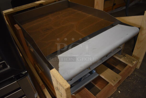 BRAND NEW IN CRATE! American Range Stainless Steel Commercial Gas Powered Flat Top Griddle. 24x34x14 - Image 4 of 6