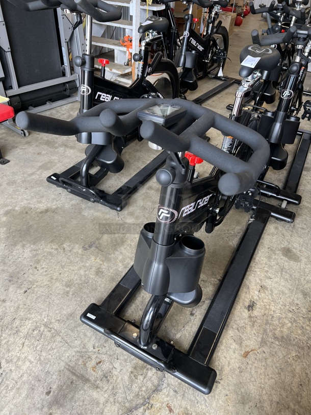 BRAND NEW! Real Ryder Model ABF8 Metal Commercial Floor Style Leaning Indoor Bike / Exercise Bicycle - Image 4 of 6
