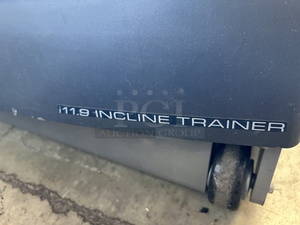 Freemotion Model FMTK74810.7 i11.9 Incline Trainer Treadmill. 110-120 Volts, 1 Phase. 37x78x72. Tested and Working But Needs an Update - Image 5 of 10