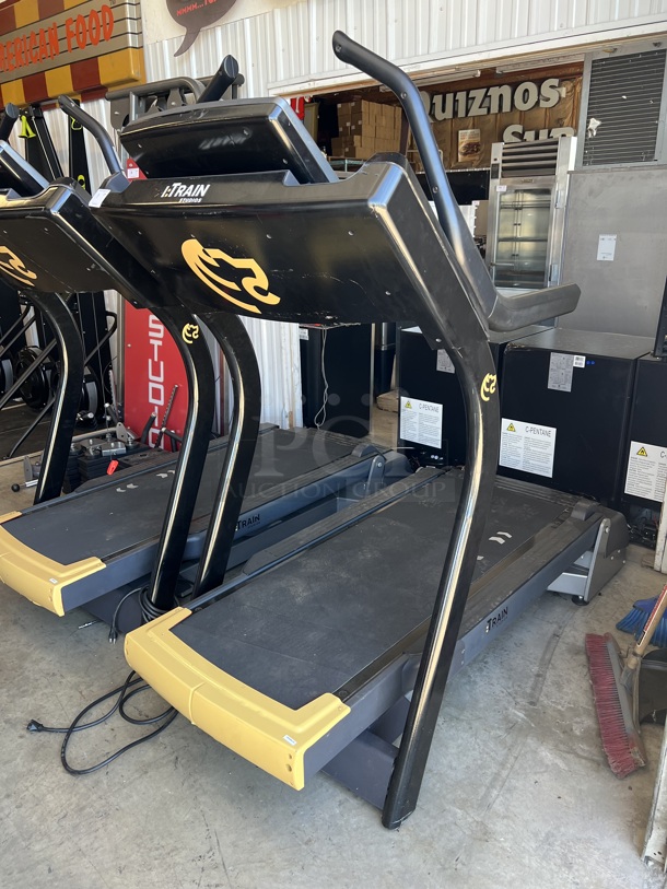 Freemotion Model FMTK74810.7 i11.9 Incline Trainer Treadmill. 110-120 Volts, 1 Phase. 37x78x72. Tested and Working But Needs an Update - Image 7 of 10