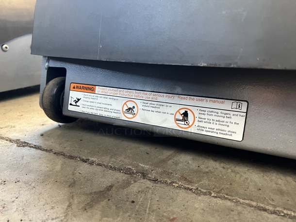 Freemotion Model FMTK74810.7 i11.9 Incline Trainer Treadmill. 110-120 Volts, 1 Phase. 37x78x72. Tested and Working! - Image 5 of 10