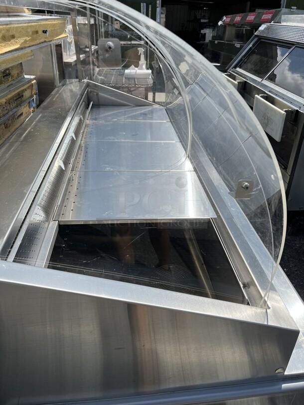 Traulsen TD078HT-ZSC01 Stainless Steel Commercial Floor Style Fish Display Case Merchandiser. 115 Volts, 1 Phase. 80x38x58 - Image 4 of 8