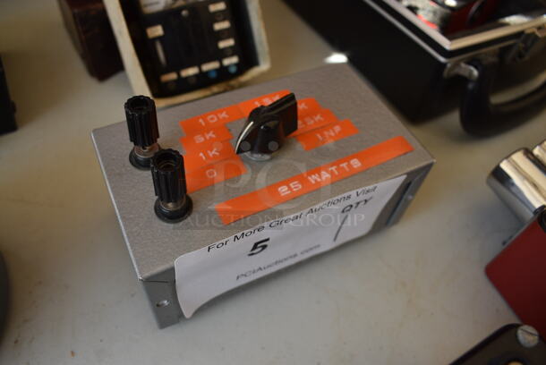 Metal 25 Watt Gauge. 5.5x3x3.5 - Image 2 of 4