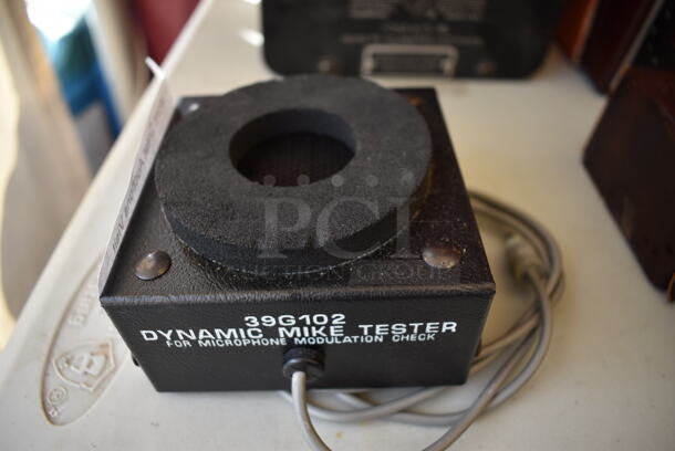 39G102 Metal Dynamic Mike Tester for Microphone Modulation Check. 3.5x3.5x2 - Image 1 of 4