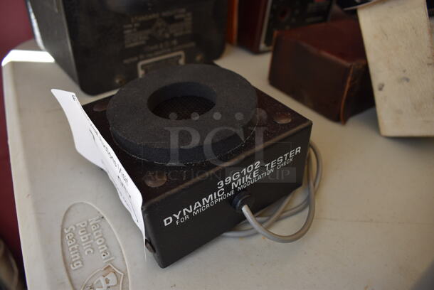 39G102 Metal Dynamic Mike Tester for Microphone Modulation Check. 3.5x3.5x2 - Image 3 of 4