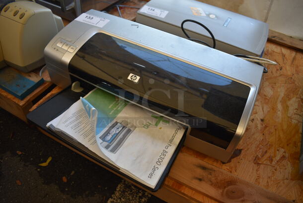 HP Photosmart Pro B8350 Countertop Printer. 22.5x17x7 - Image 4 of 8