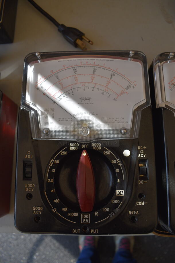 2 Triplet 630-PLK Metal Multimeter. 5.5x3.5x7.5. 2 Times Your Bid! - Image 2 of 8