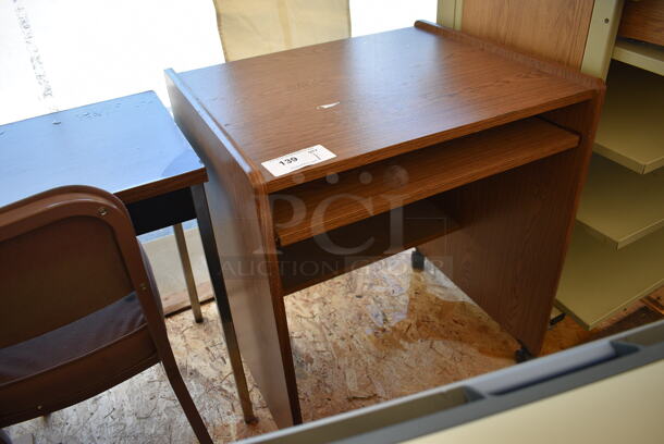 Wood Pattern Desk on Casters. 28x24x32 - Image 2 of 4