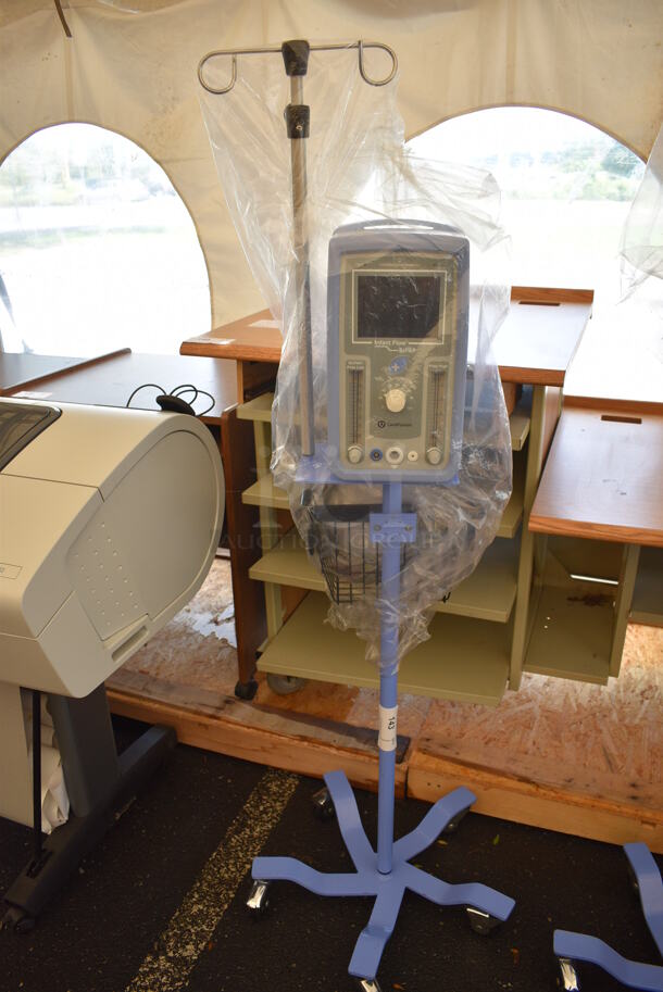CareFusion XDCR Infant Flow SiPAP nCPAP Machine on Casters. 22x22x65 - Image 1 of 8