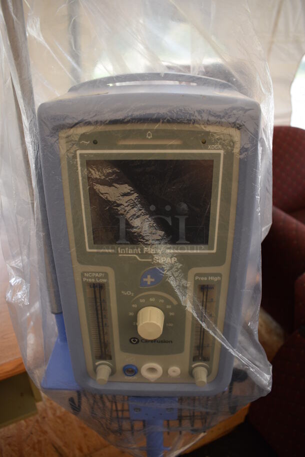 CareFusion XDCR Infant Flow SiPAP nCPAP Machine on Casters. 22x22x65 - Image 2 of 11