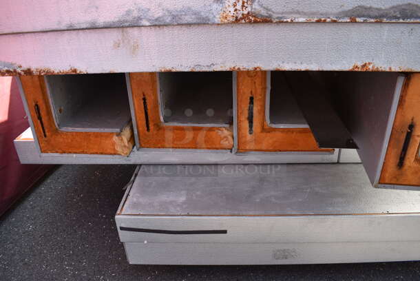 ALL ONE MONEY! Lot of Various Walk In Box Panels; Two Kolpak 4x8 Doors, Six 4x8 Wall Panels, Three 2x8 Wall Panels, Two 1x8 Wall Panels, 8 1x1 Corner Panels, Four 4x8 Ceiling Panels and One 6x6 Ceiling Panel. - Image 9 of 10