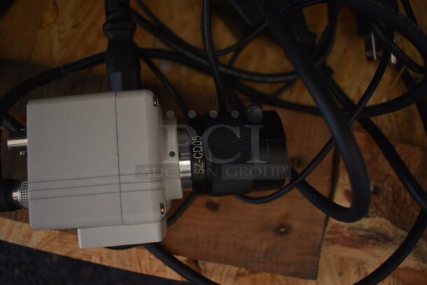 Sony LMD-1410 14" LCD Monitor w/ SZ-CD05 Camera.  - Image 9 of 12