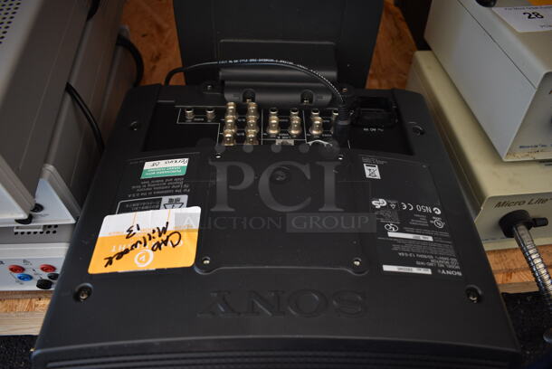 Sony LMD-1410 14" LCD Monitor w/ SZ-CD05 Camera.  - Image 12 of 12