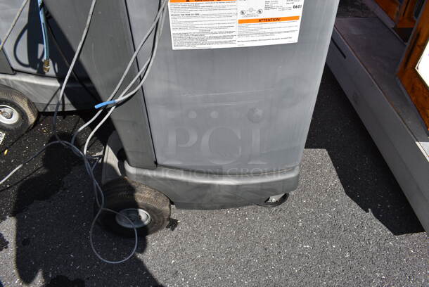 Robinair J-43600 ACR 2000 Floor Style Refrigerant Service Solution Recovery / Recycling / Recharging Unit on Casters. 33x18x51 - Image 5 of 8