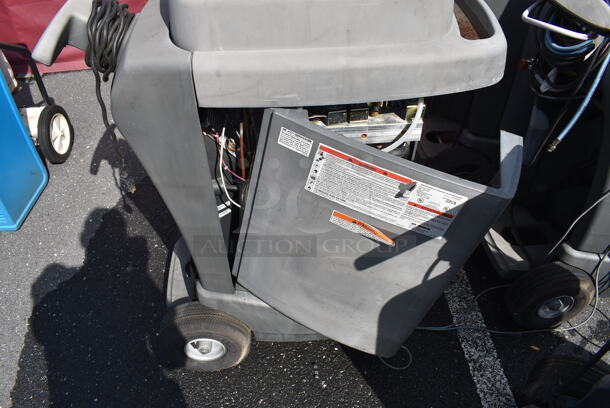 Robinair J-43600 ACR 2000 Floor Style Refrigerant Service Solution Recovery / Recycling / Recharging Unit on Casters. 33x18x51 - Image 4 of 7