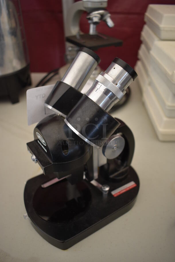 Lumiscope KS 65025 Metal Countertop Microscope. 5.5x7x9 - Image 4 of 10
