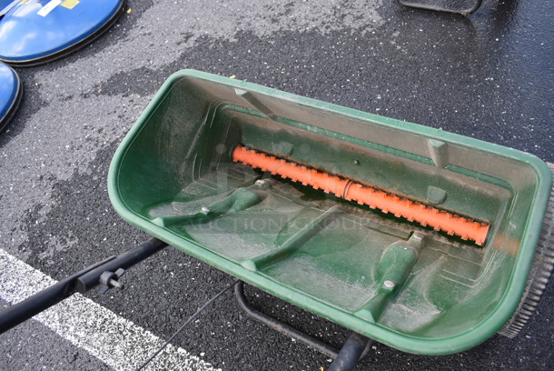 Scotts AccuGreen 3000 Green Poly Precise Application Drop Spreader. 29x18x45 - Image 5 of 7
