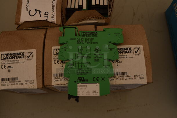 5 Boxes of 10 Phoenix Contact 2961134 Single Relays. 3x3.5x0.25. 5 Times Your Bid!