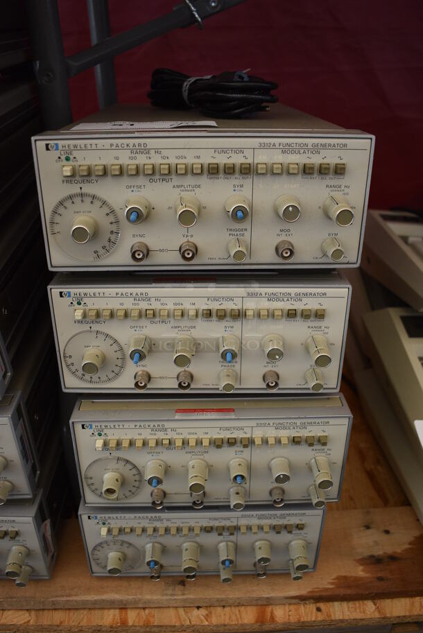 4 Hewlett Packard HP 3312A Metal Function Generators. 8.5x14.5x4. 4 Times Your Bid! - Image 1 of 5