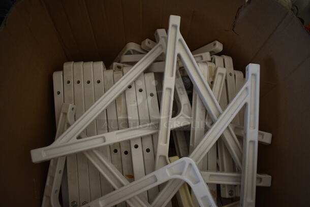 ALL ONE MONEY! Lot of White Poly Brackets. 10.5x14.5x1 - Image 3 of 4
