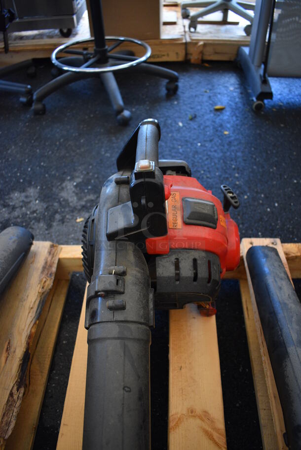 Troy-Bilt TB4SC Gas Powered Leaf Blower. 10x15x39 - Image 2 of 6