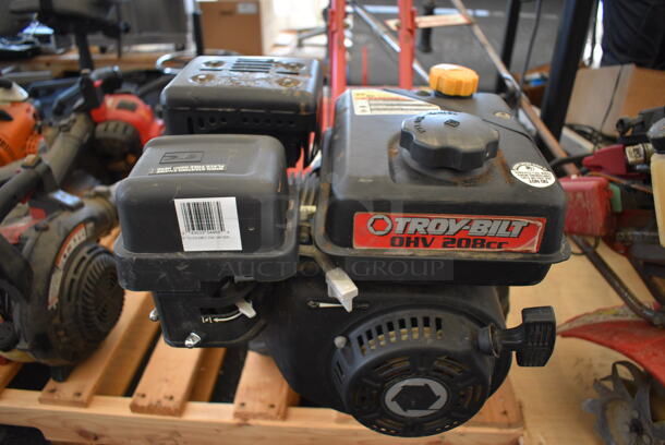 Troy-Bilt 21C-64M1066 OHV Bronco 208 cc Gas Powered CRT Counter Rotating Tines Garden Tiller. 18x50x44 - Image 3 of 9