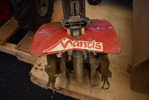 Mantis Metal Gas Powered Tiller. 10x42x22 - Image 5 of 11
