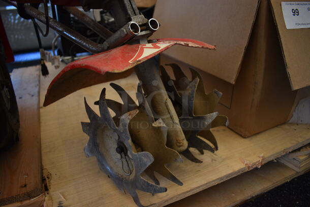 Mantis Metal Gas Powered Tiller. 10x42x22 - Image 11 of 11