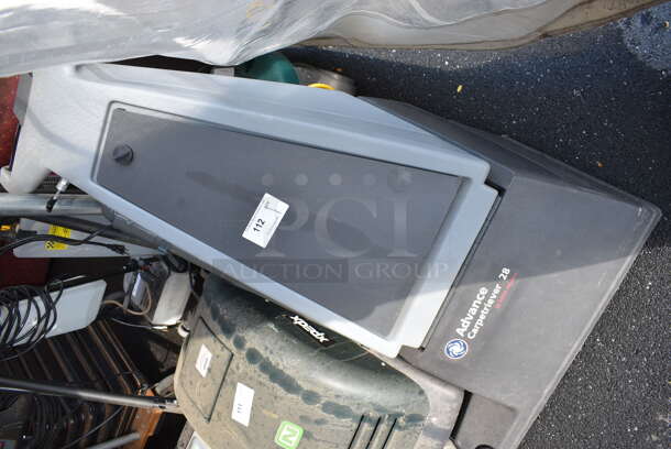 Nilfisk Advance Carpetriever 28 Floor Cleaning Machine. 30x41x37 - Image 5 of 8