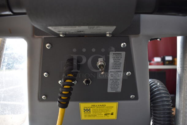 Nilfisk Advance Carpetriever 28 Floor Cleaning Machine. 30x41x37 - Image 8 of 8