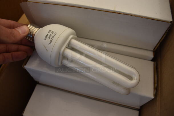 ALL ONE MONEY! Lot of 29 12 V DC CFL 3U 25W E27 4200K Lightbulbs. 2.25x2.25x7.25 - Image 4 of 5