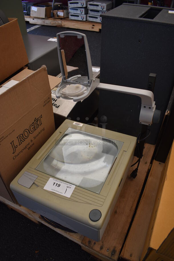 3M Overhead Projector. 16x17x28 - Image 3 of 6