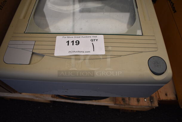 3M Overhead Projector. 16x17x28 - Image 6 of 6