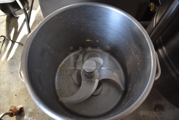 Robot Coupe R23 Metal Commercial Floor Style 23 Quart Vertical Cutter Mixer w/ Blade. 208-240 Volts, 3 Phase. 27x24x49 - Image 6 of 9