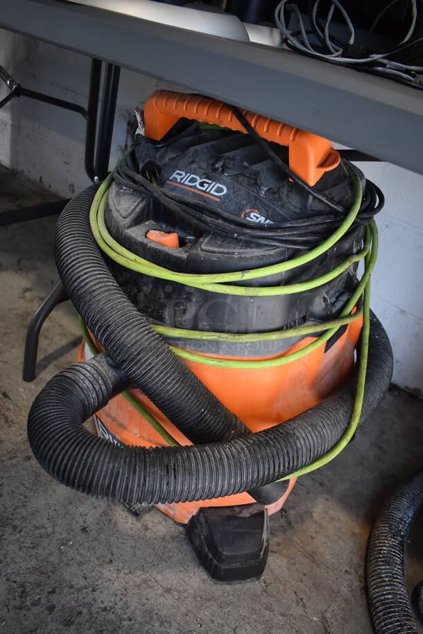 Rigid Orange and Black Poly Wet Dry Vacuum Cleaner. 21x23x26.5. Tested and Working! - Image 2 of 5
