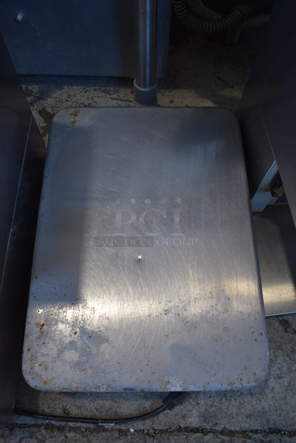 Uline H-670 Metal Commercial Floor Style Food Portioning Scale. 15x25x37. Cannot Test Due To Missing Power Cord - Image 5 of 5