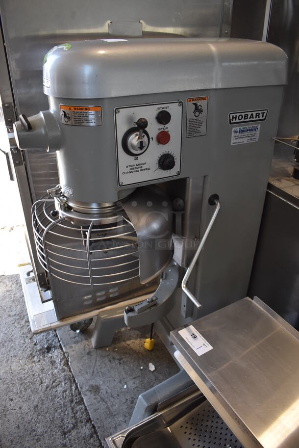 Hobart D330 Metal Commercial Floor Style 30 Quart Planetary Dough Mixer w/ Bowl Guard. 208 Volts, 1 Phase. 22x30x51 - Image 2 of 6