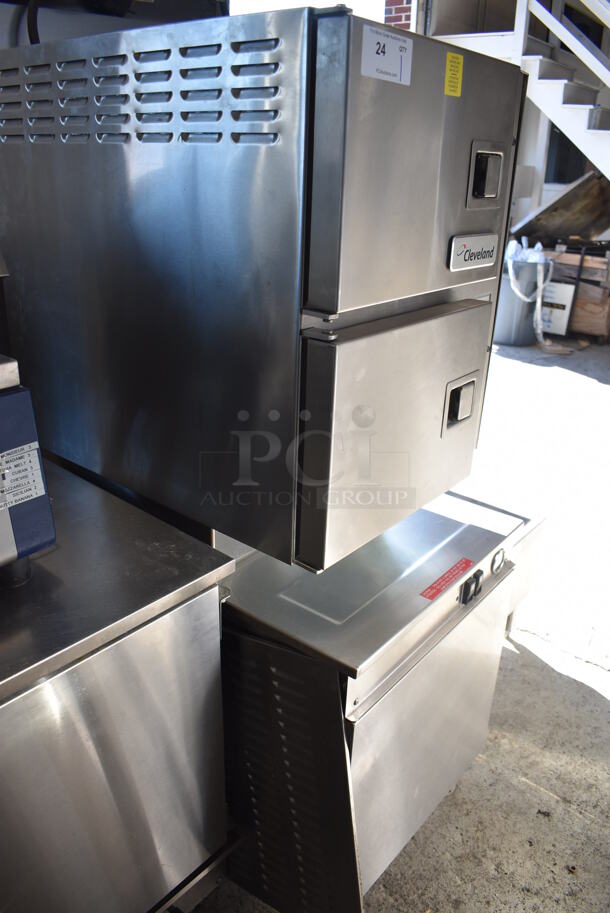 2013 Cleveland 24CSM Stainless Steel Commercial Steam Powered 2 Deck Steam Cabinet. 115 Volts, 1 Phase. 24x34x62.5 - Image 6 of 6