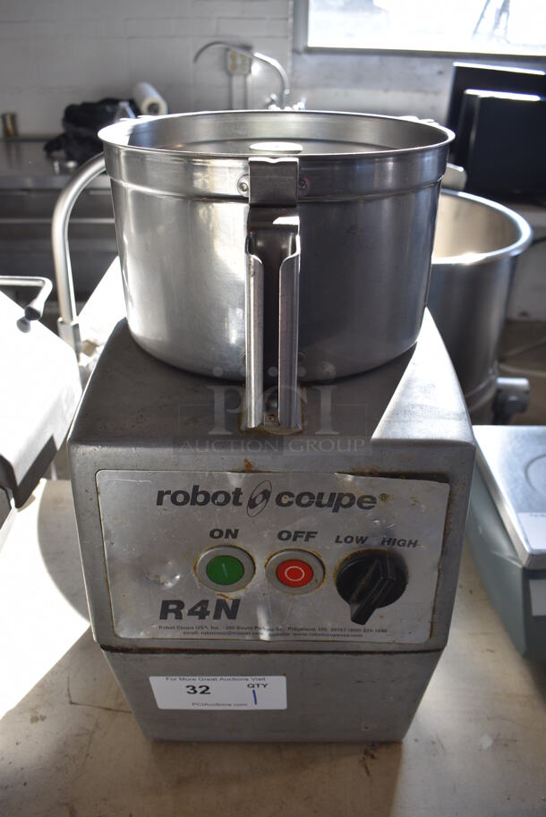 Robot Coupe R4N Metal Commercial Countertop Food Processor. 220 Volts, 3 Phase. 10x13x19 - Image 1 of 6