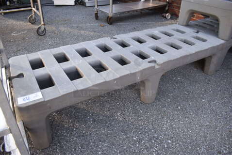 Metro Gray Poly Dunnage Rack. 60x22x12