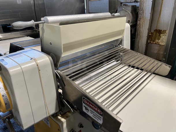 Rondo Seewer SSO 68 C Metal Commercial Floor Style Reversible Dough Sheeter w/ Cutting Station and 2 Cutters on Commercial Casters. 220 Volts, 1 Phase. 128x47x54 - Image 7 of 11