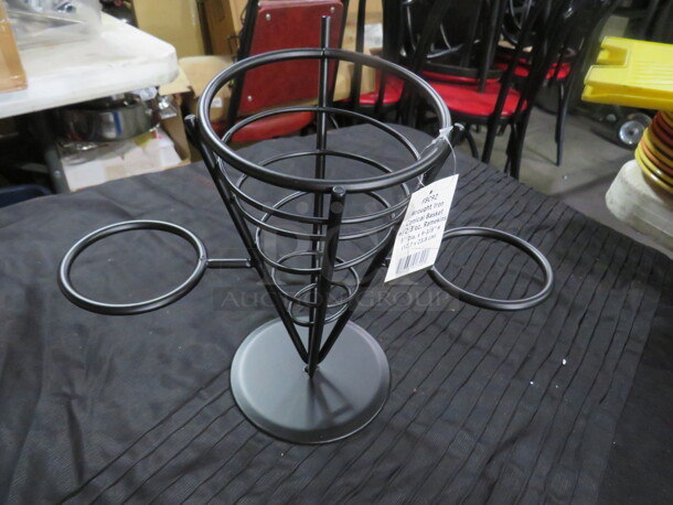 NEW Black Metal Conical Basket With 2 Ramekin Holders. 2XBID. 2 Holders, 2 Ramekins. 2XBID